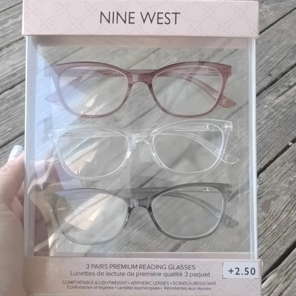 Nine West Premium Reading Glasses Set +2.50